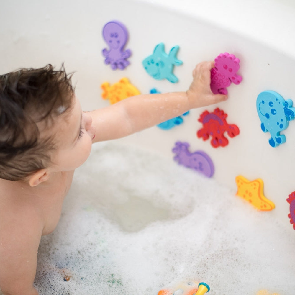 Floating bath animals
