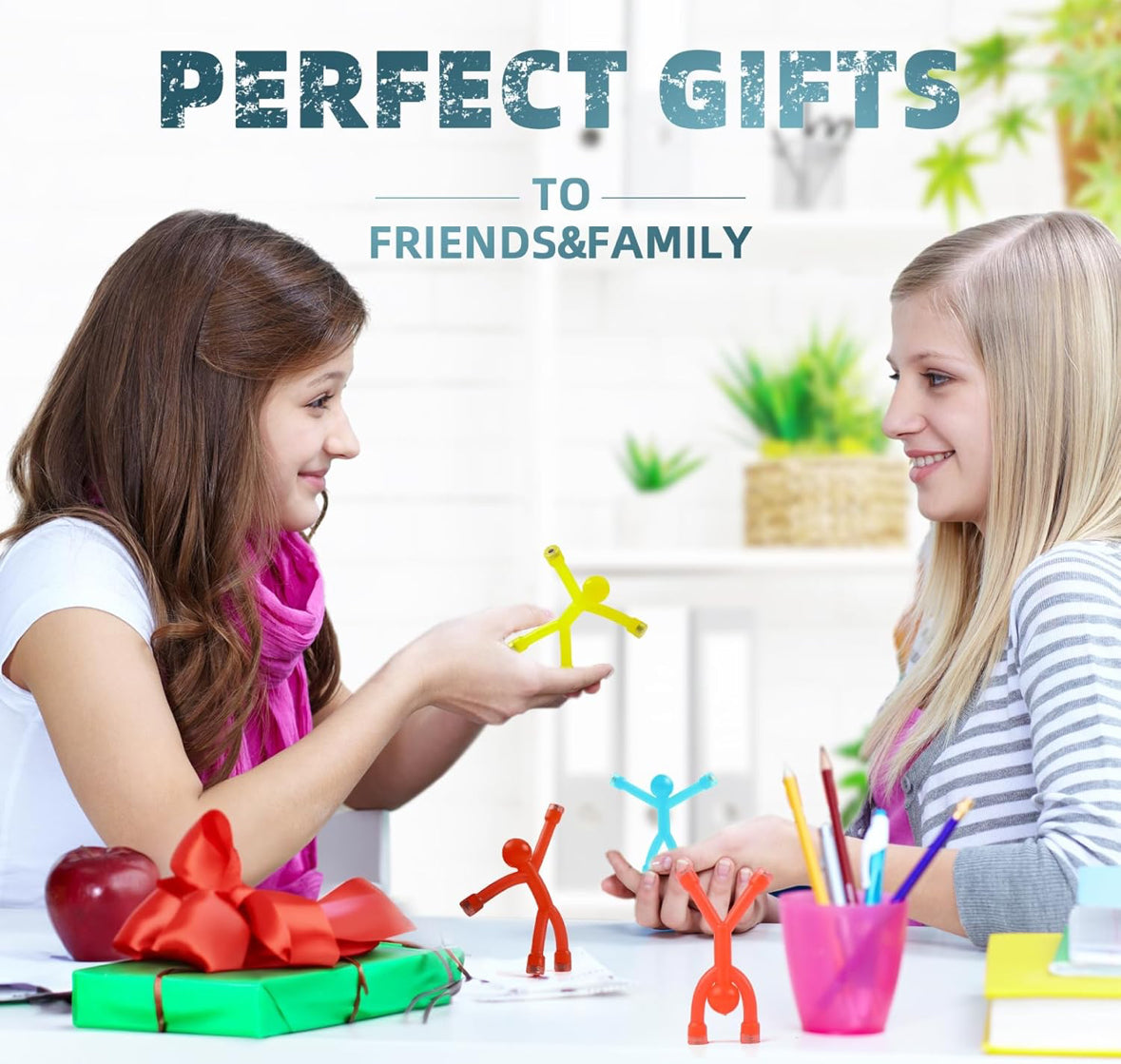 Magnetic people Toys - 5pcs ( random color )