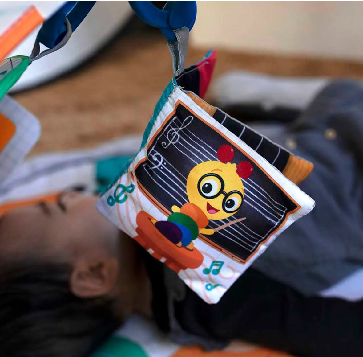 4 in 1 kickin tunes music & language discovery gym