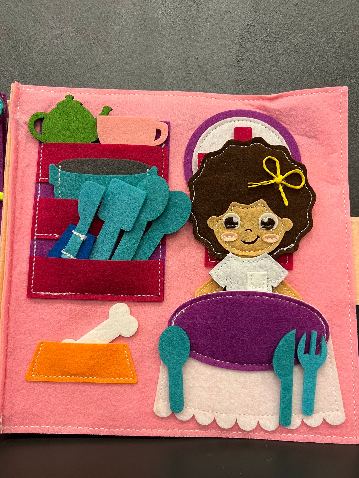 كتاب السيدة أووي بيت الدمية المزدحم