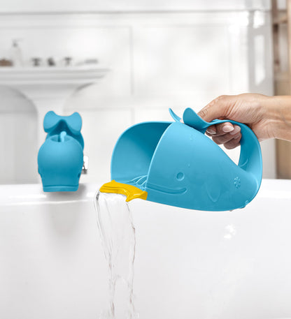 Moby waterfall bath rinser