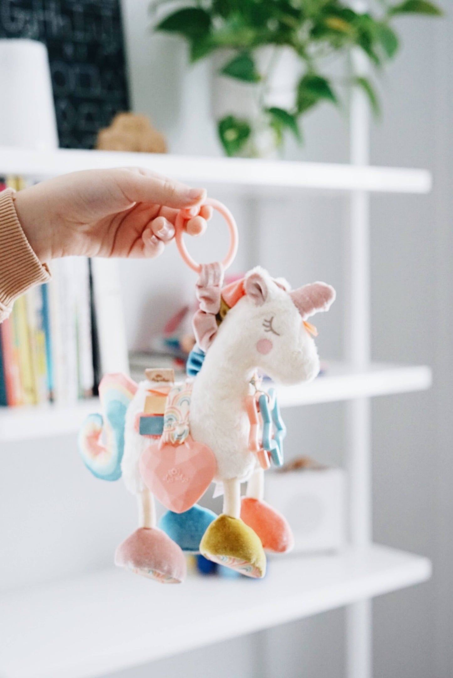 Link & love teething activity toy