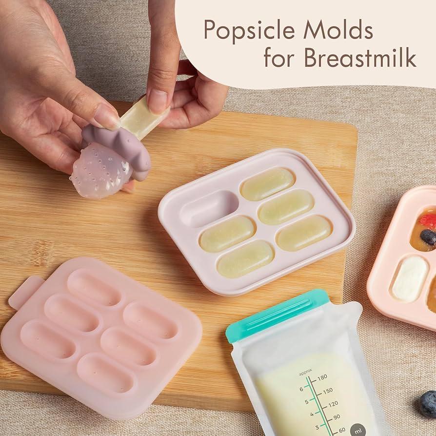 Baby food feeder with freezer tray