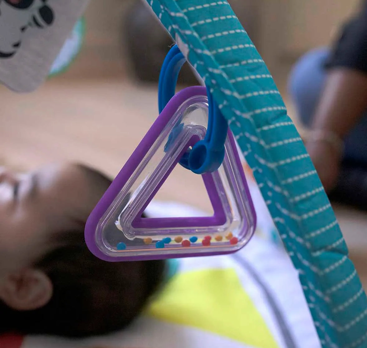صالة ألعاب رياضية لاكتشاف الموسيقى واللغة 4 في 1