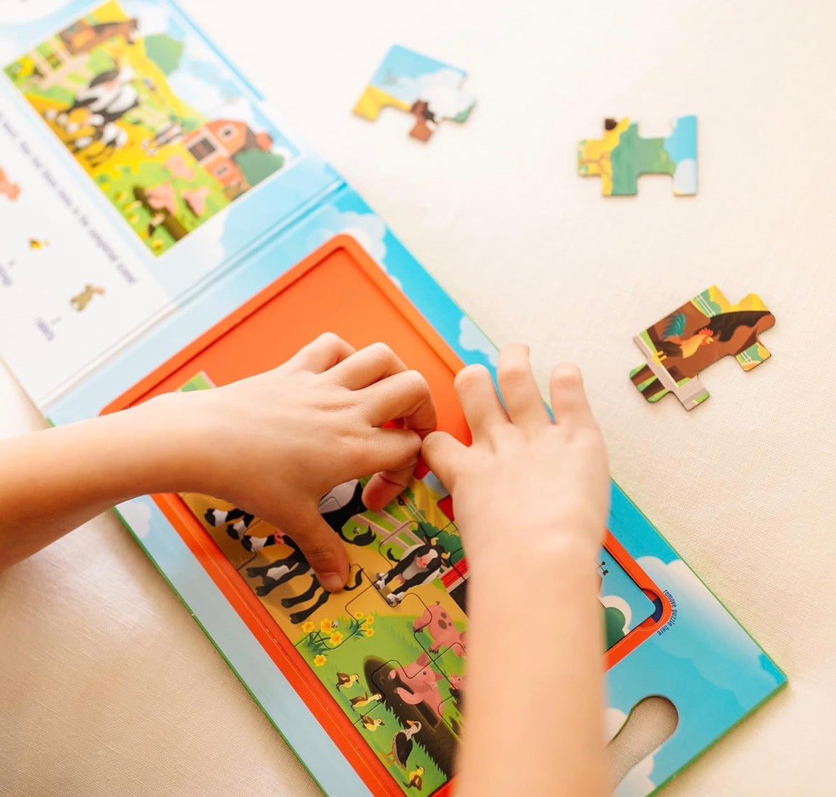 Take-along jigsaw puzzle - farm